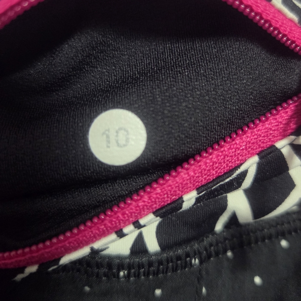Lululemon Athletica Black and White Skater Mini Skirt - Picture 5 of 10